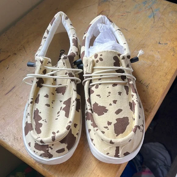 Cow print shoes Never worn